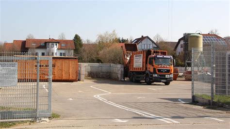 Recyclinghöfe in und um Uhingen .